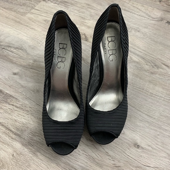 BCBG Heels - Size 7.5 - Picture 1 of 14